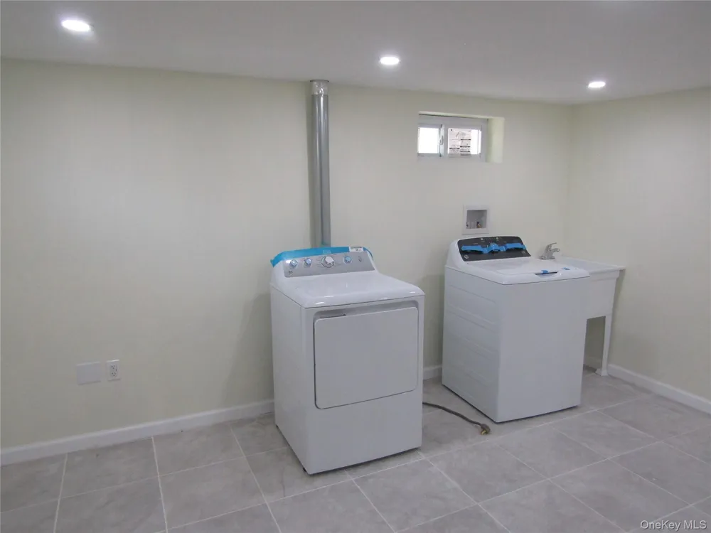 258 Brown Avenue Hempstead, NY 11550