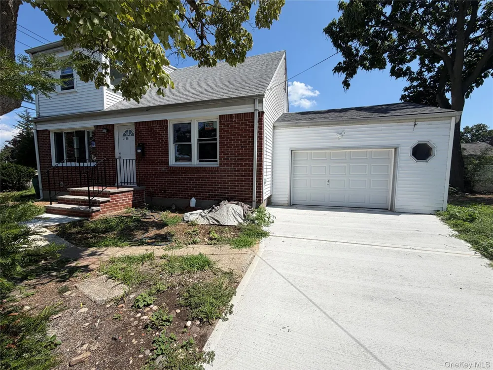 258 Brown Avenue Hempstead, NY 11550