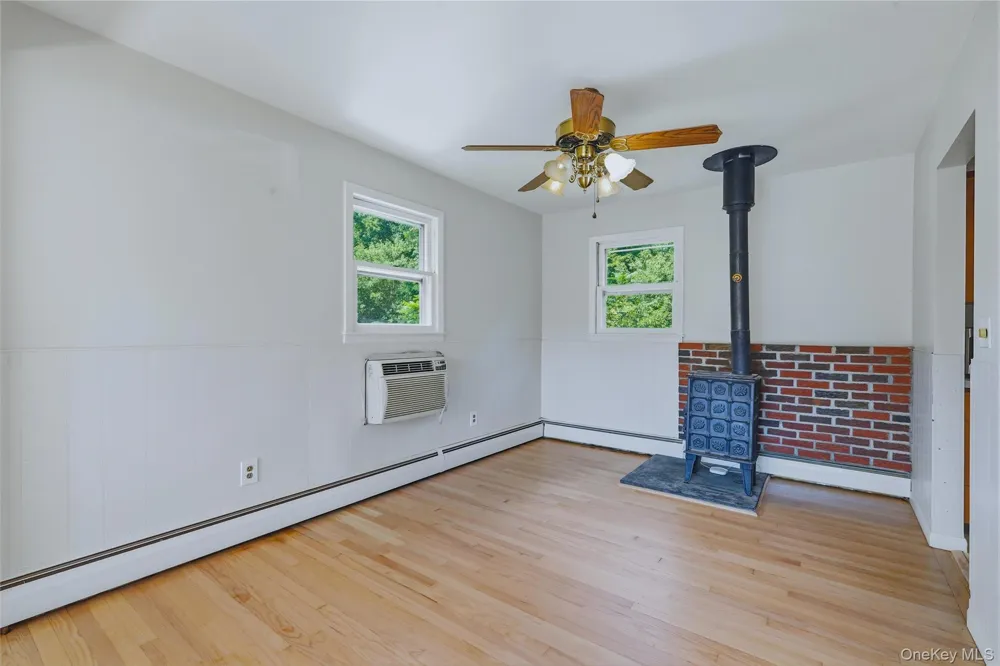 529 Lakeview Terrace Kingston, NY 12401