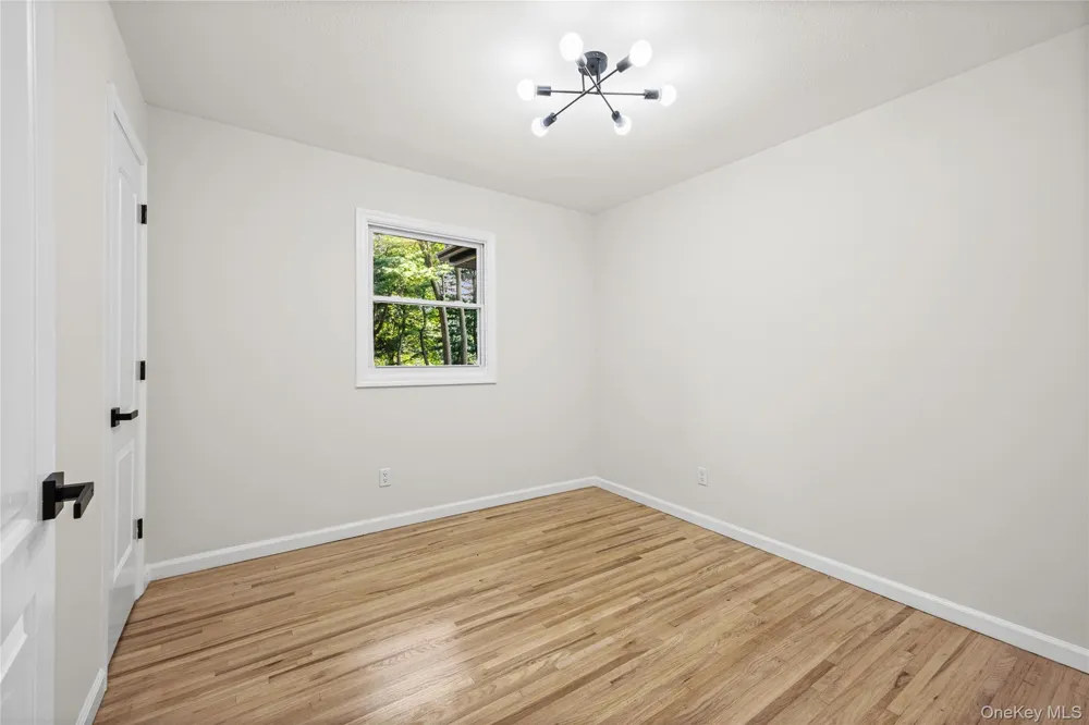 14 Camelot Lane East Setauket, NY 11733