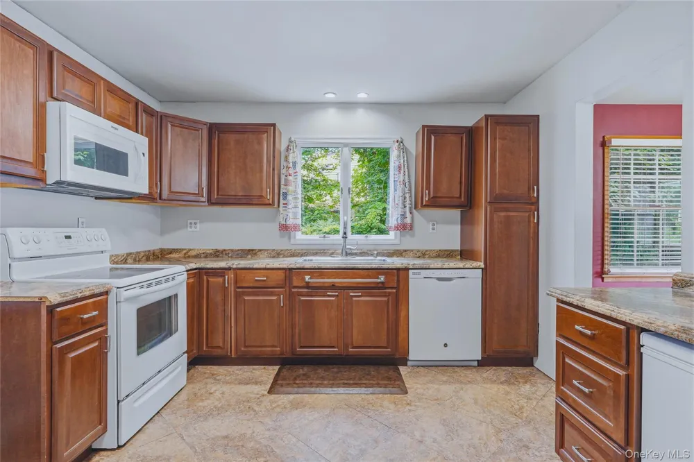 335 Lucas Avenue Kingston, NY 12401