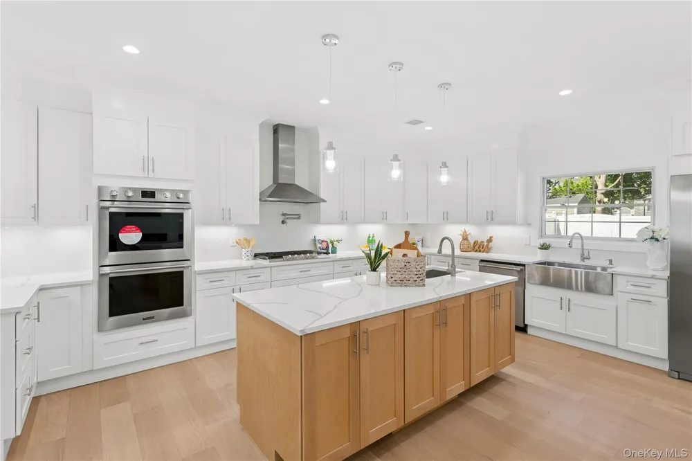 1222 Powell Avenue North Merrick, NY 11566