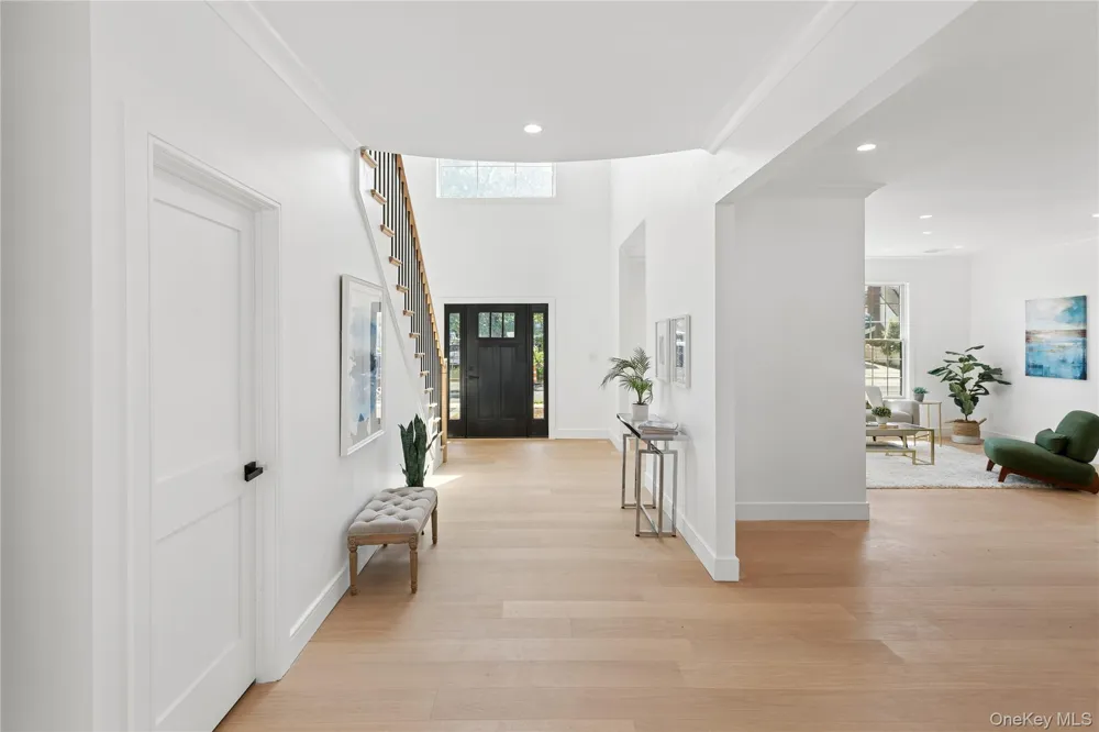1222 Powell Avenue North Merrick, NY 11566