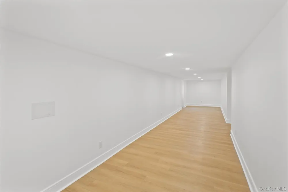 1222 Powell Avenue North Merrick, NY 11566
