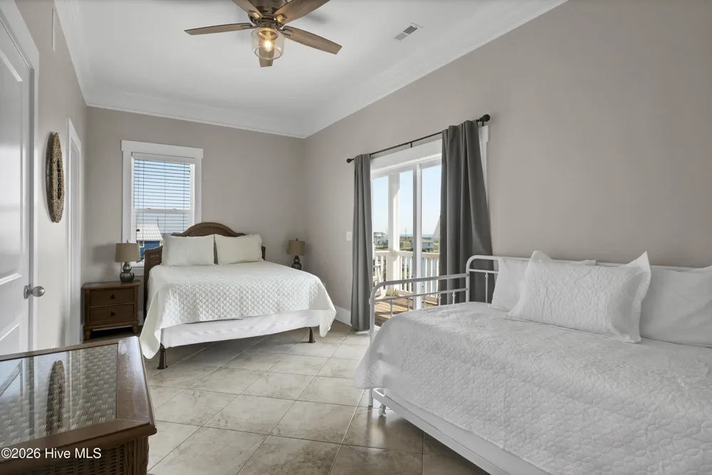 105 Bay Court North Topsail Beach, NC 28460