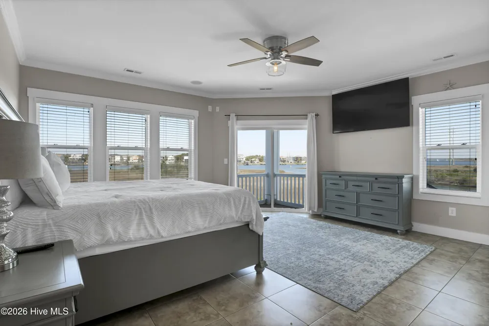 105 Bay Court North Topsail Beach, NC 28460