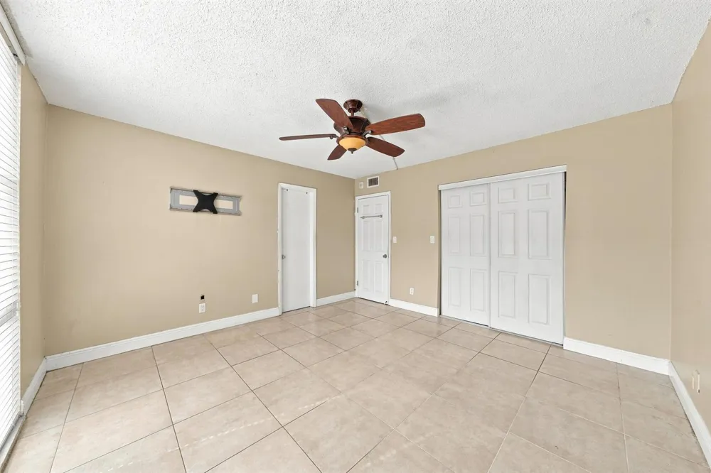 1750 W 46TH STREET #242 Hialeah, FL 33012