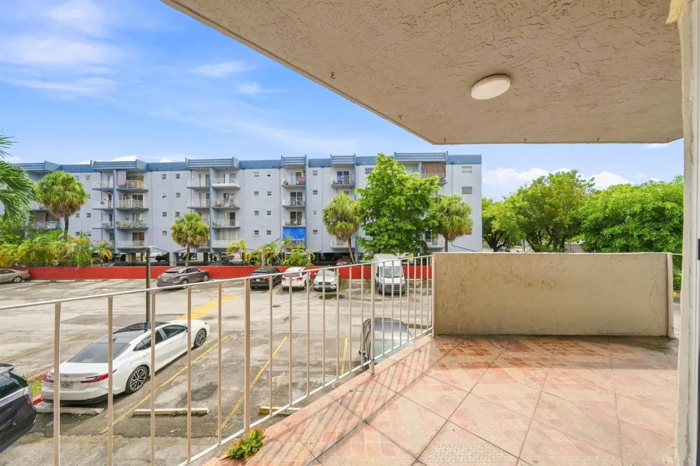 1750 W 46TH STREET #242 Hialeah, FL 33012