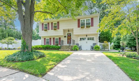 20 Eisenhower Court