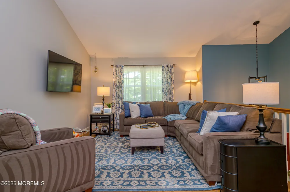 20 Eisenhower Court Matawan, NJ 07747