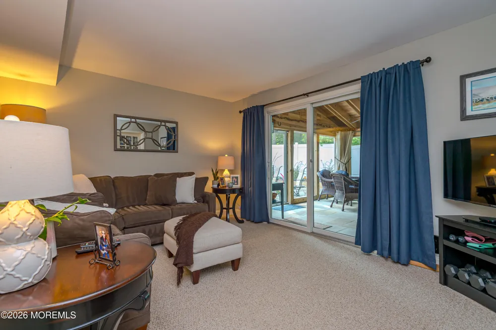 20 Eisenhower Court Matawan, NJ 07747
