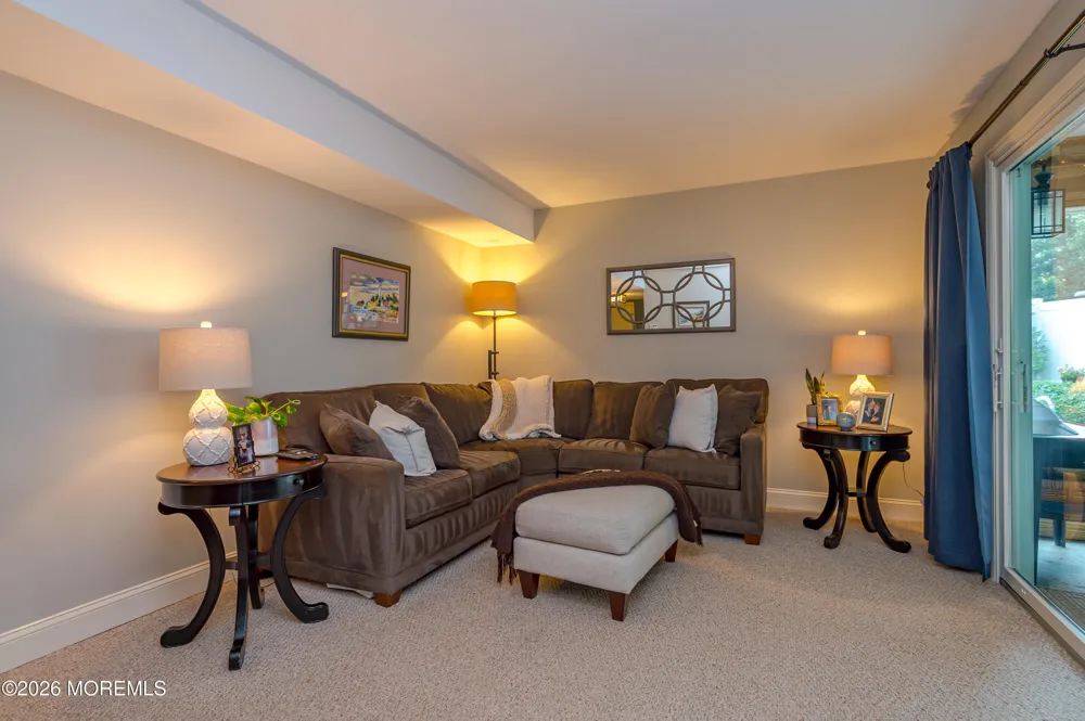 20 Eisenhower Court Matawan, NJ 07747