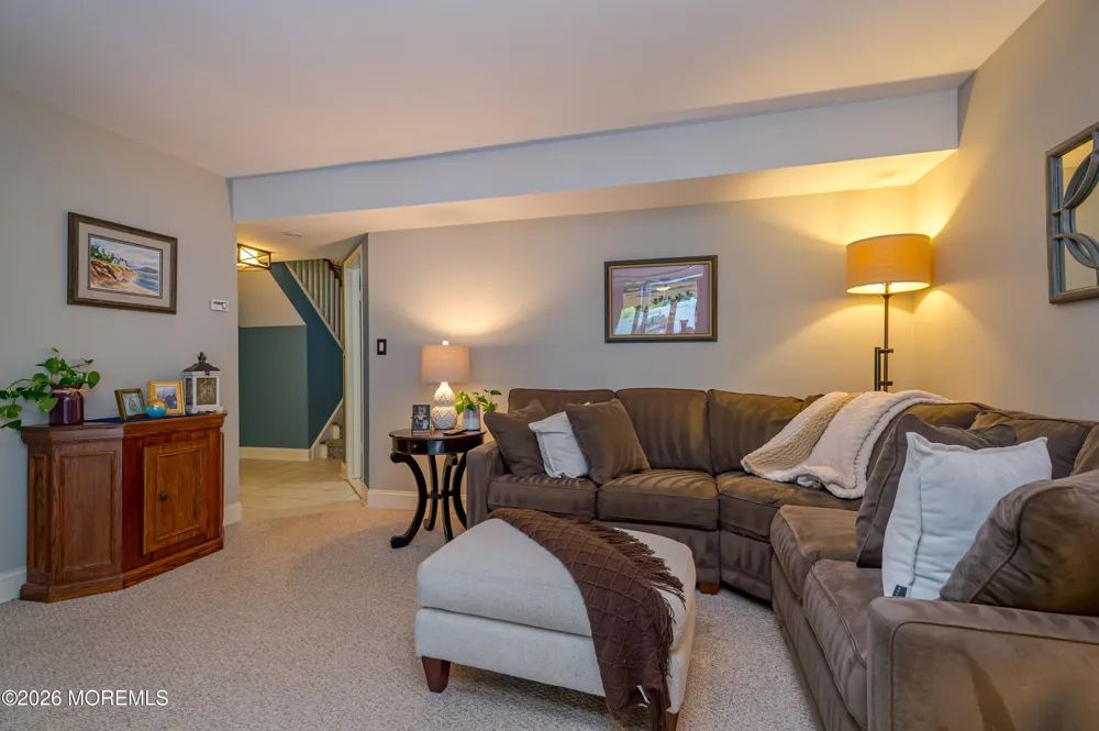 20 Eisenhower Court Matawan, NJ 07747