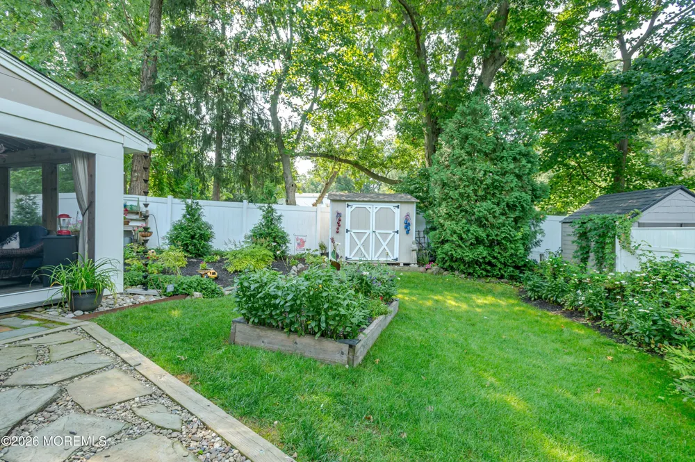 20 Eisenhower Court Matawan, NJ 07747