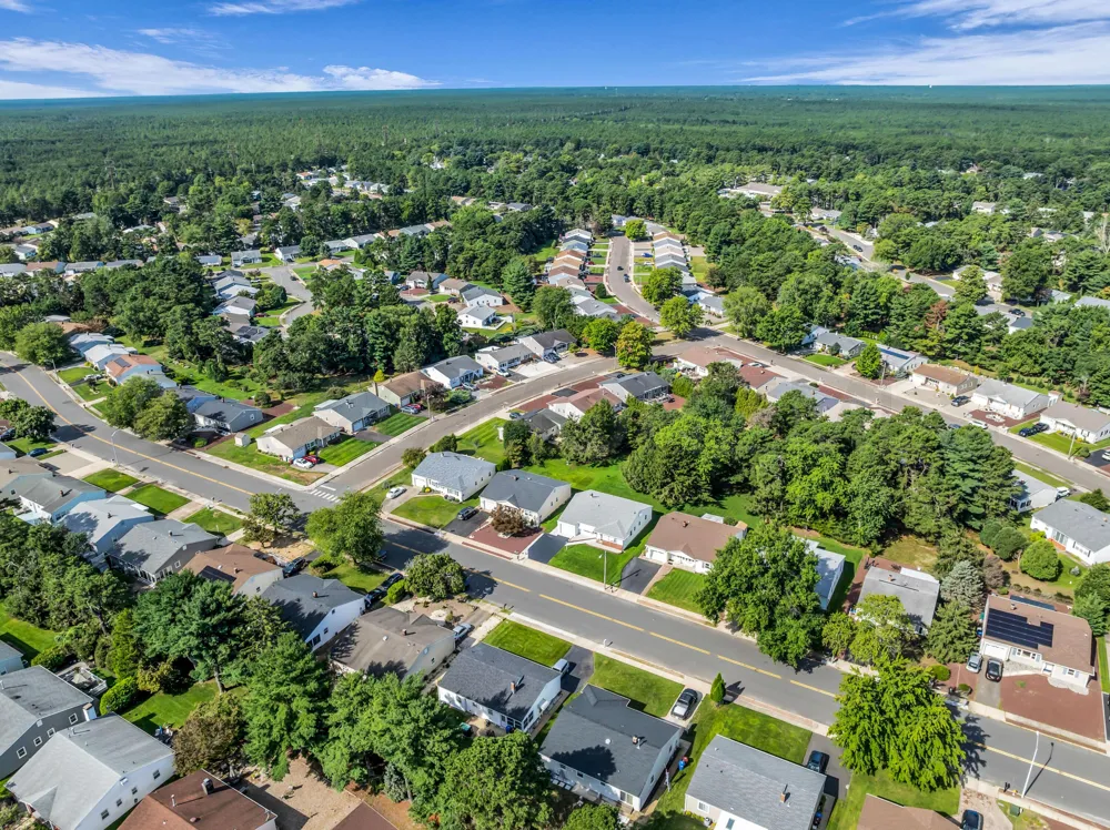 27 Nostrand Drive Toms River, NJ 08757