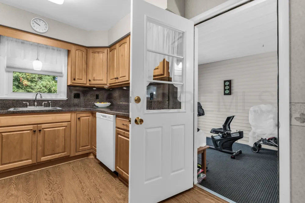 27 Nostrand Drive Toms River, NJ 08757