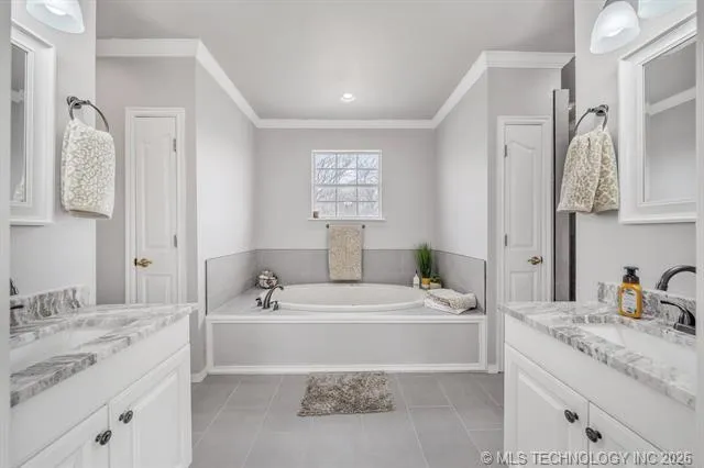 19271 S 4079 ROAD Claremore, OK 74019