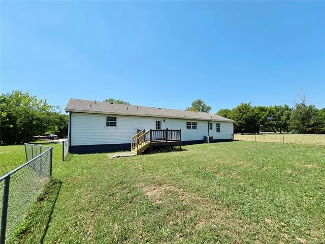 19271 S 4079 ROAD Claremore, OK 74019