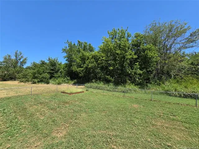 19271 S 4079 ROAD Claremore, OK 74019