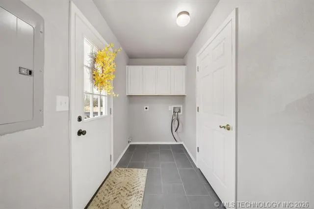 19271 S 4079 ROAD Claremore, OK 74019