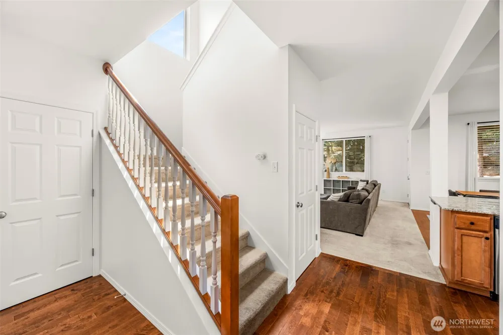 19729 129th Avenue NE Woodinville, WA 98072