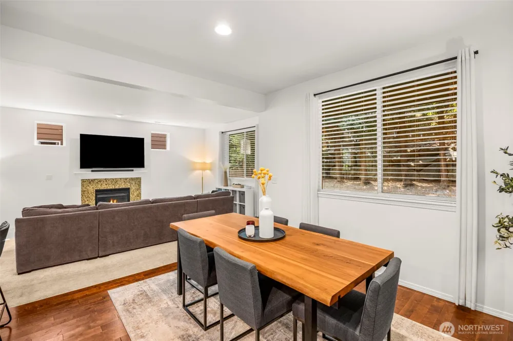 19729 129th Avenue NE Woodinville, WA 98072