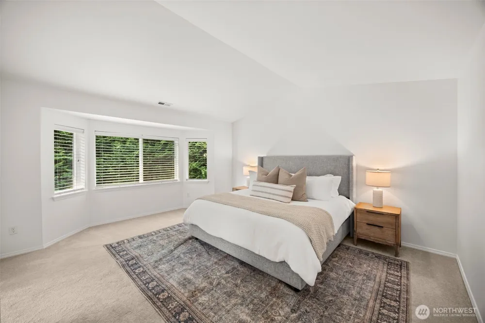 19729 129th Avenue NE Woodinville, WA 98072
