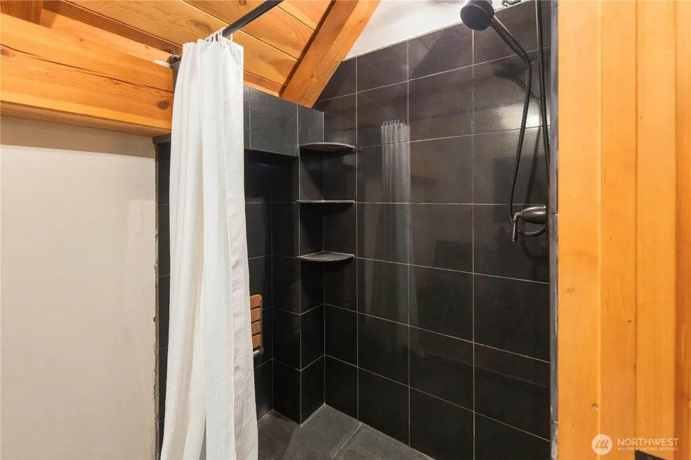 955 Diamond Hill Road Orcas Island, WA 98280