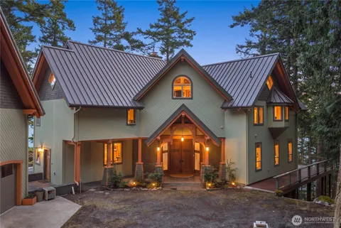 955 Diamond Hill Road
