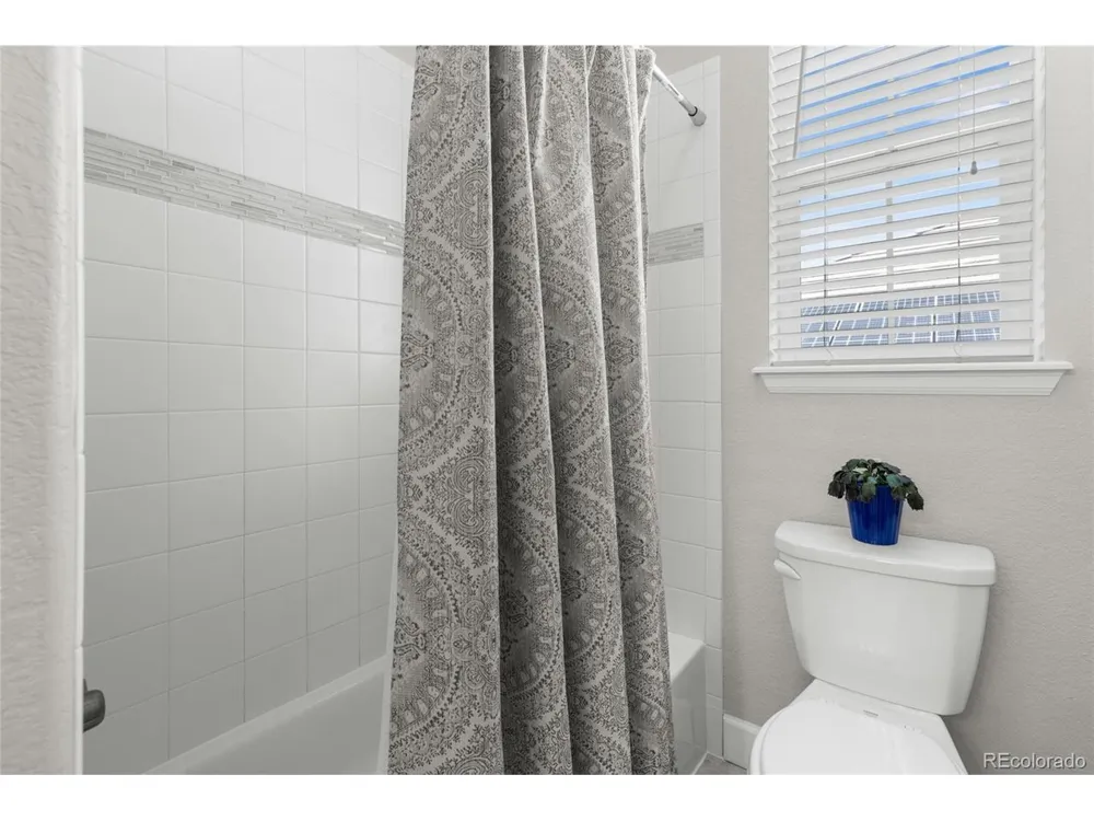 27855 E Moraine Drive Aurora, CO 80016