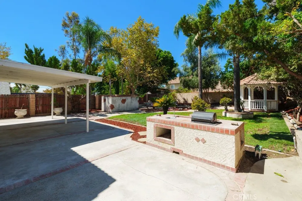 6542 Redbud Rancho Cucamonga, CA 91739