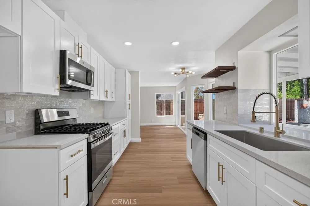 6542 Redbud Rancho Cucamonga, CA 91739