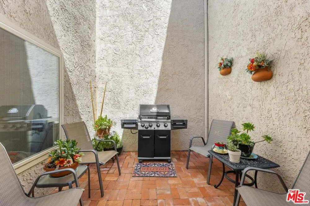 302 Via Colinas Westlake Village, CA 91362