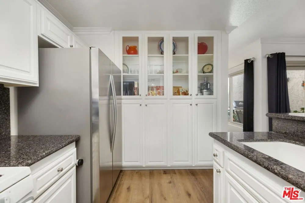 302 Via Colinas Westlake Village, CA 91362
