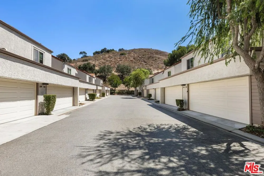302 Via Colinas Westlake Village, CA 91362