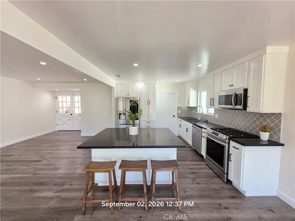 858 Darfield Covina, CA 91724
