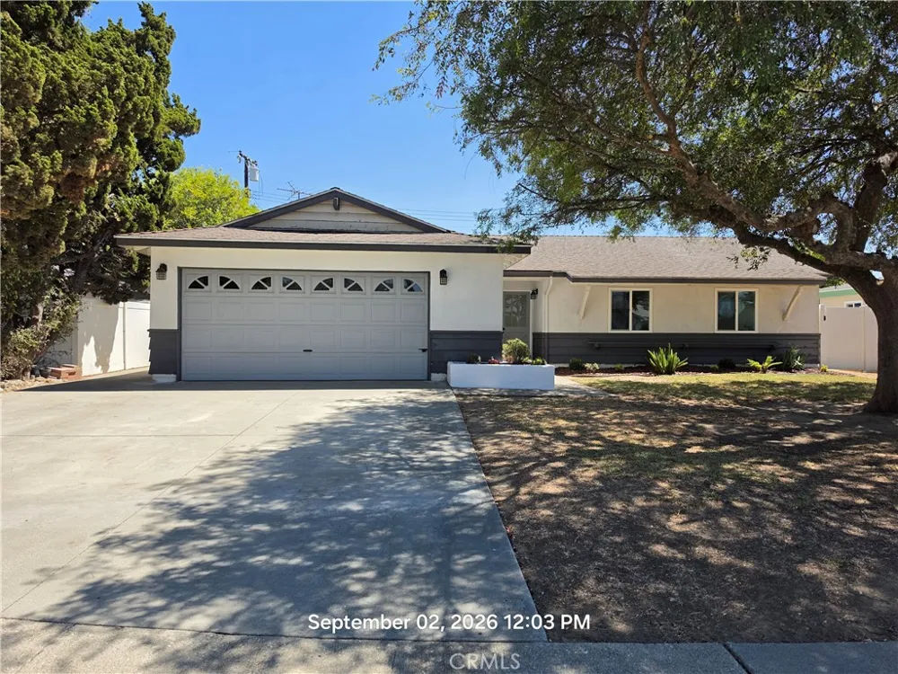 858 Darfield Covina, CA 91724