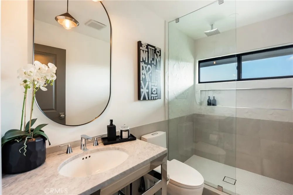 4234 Alhama Drive Woodland Hills, CA 91364