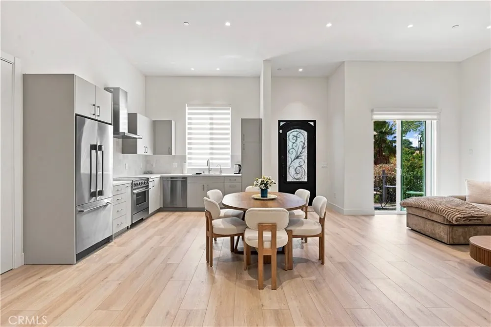 9500 Amoret Drive Tujunga, CA 91042