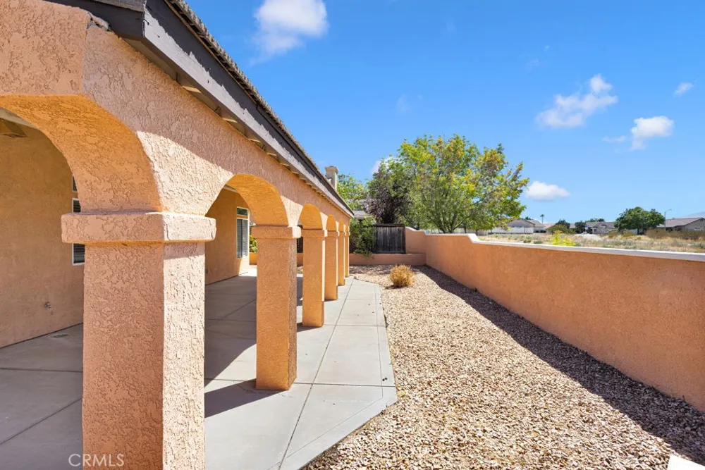 12354 Navajo Victorville, CA 92392