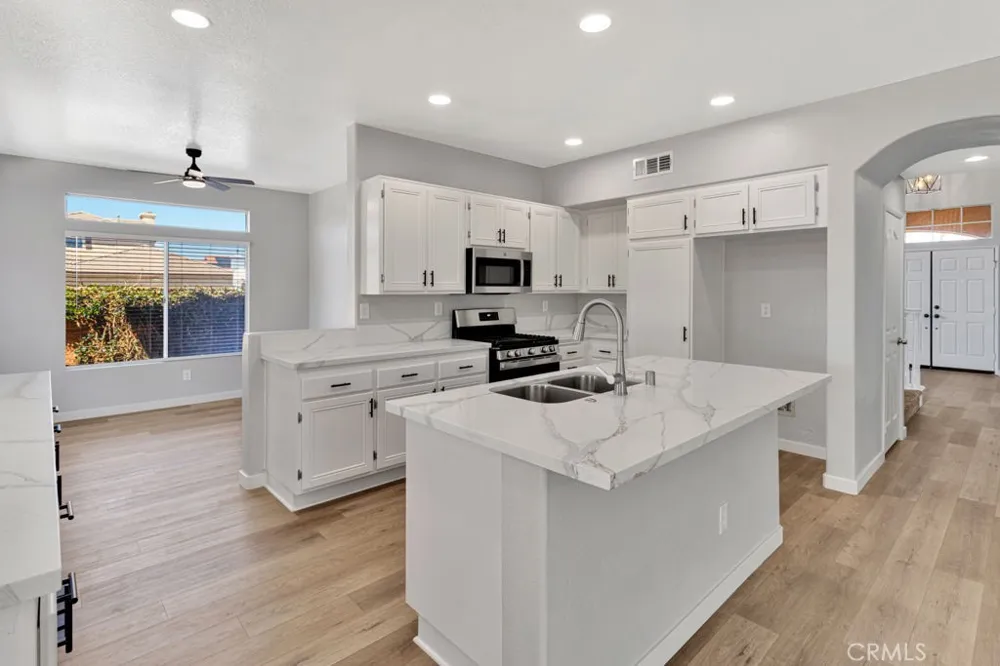 12354 Navajo Victorville, CA 92392