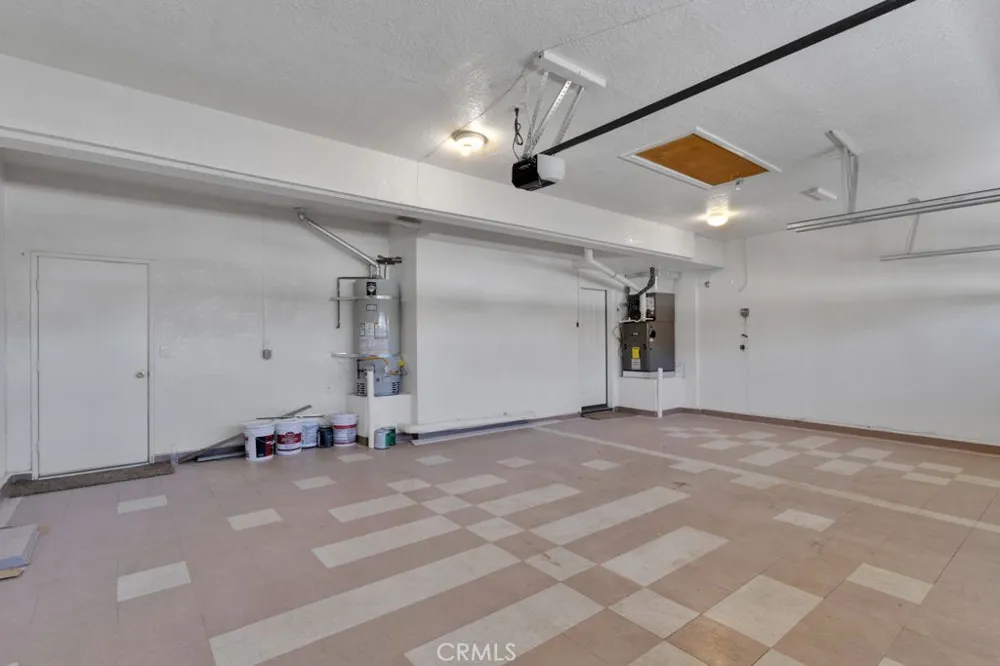 12354 Navajo Victorville, CA 92392