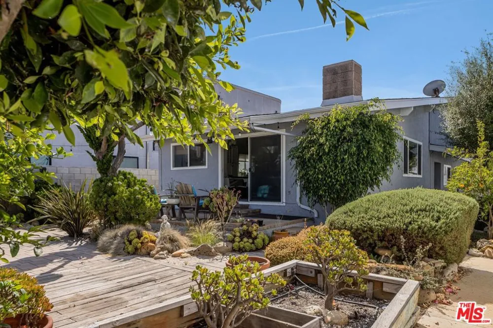 5359 Reef Way Oxnard, CA 93035