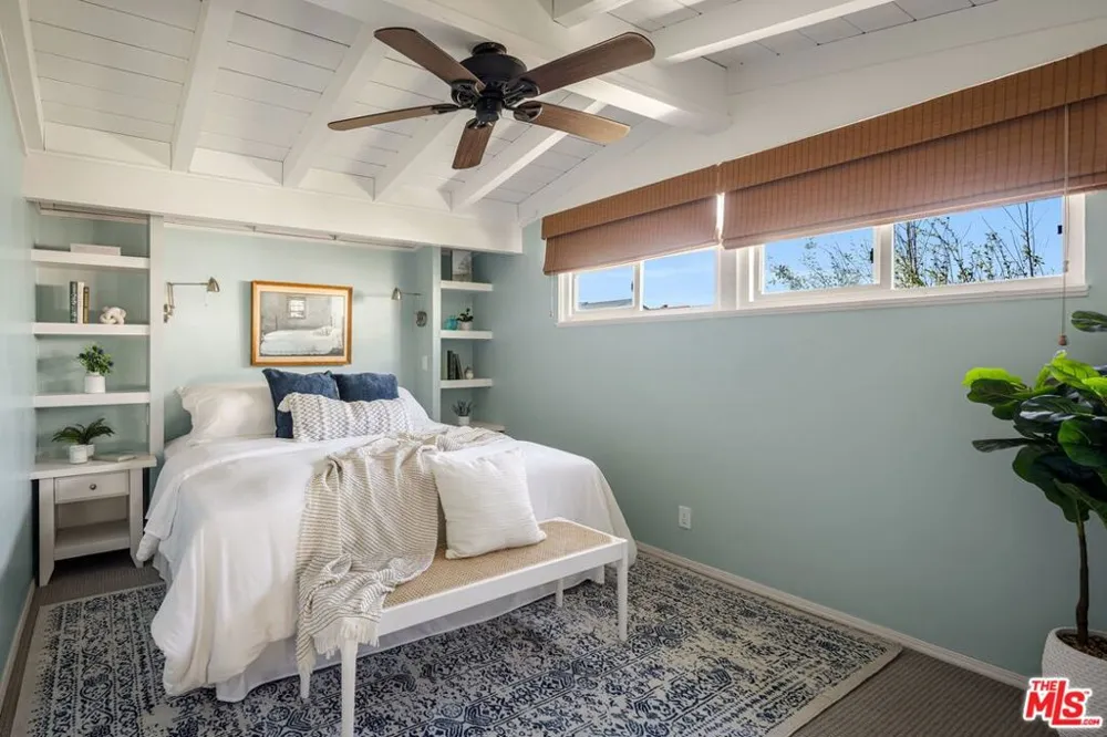5359 Reef Way Oxnard, CA 93035