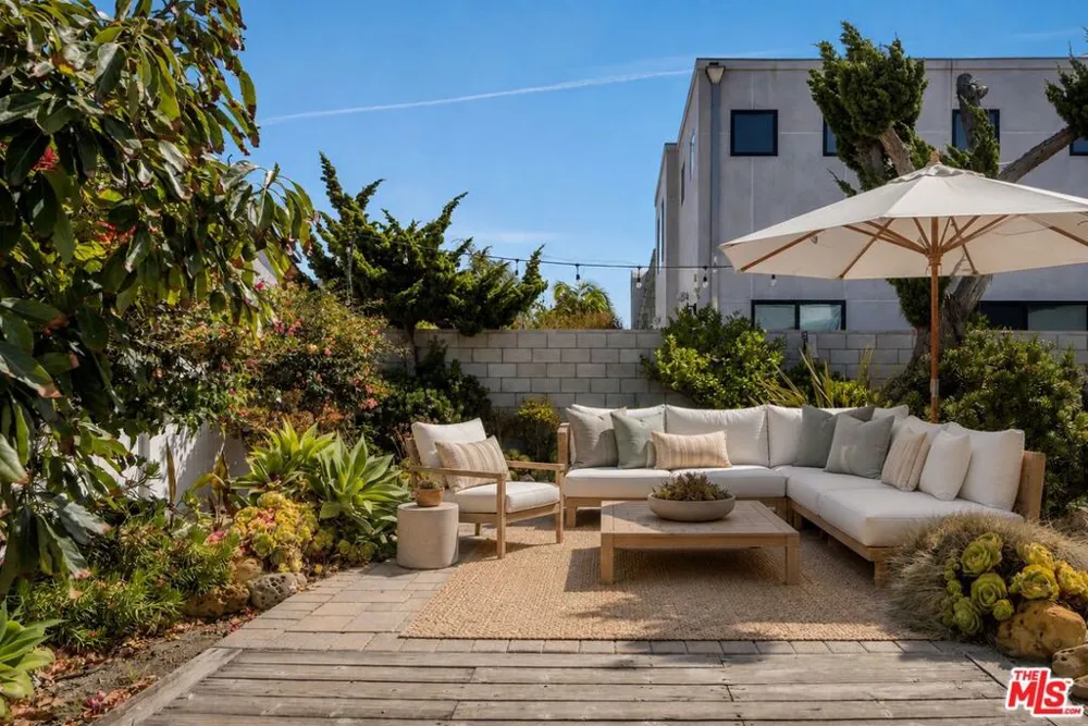 5359 Reef Way Oxnard, CA 93035