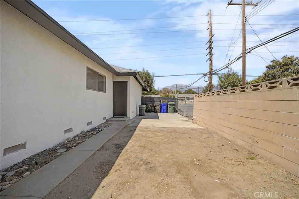 834 W 8th Upland, CA 91786