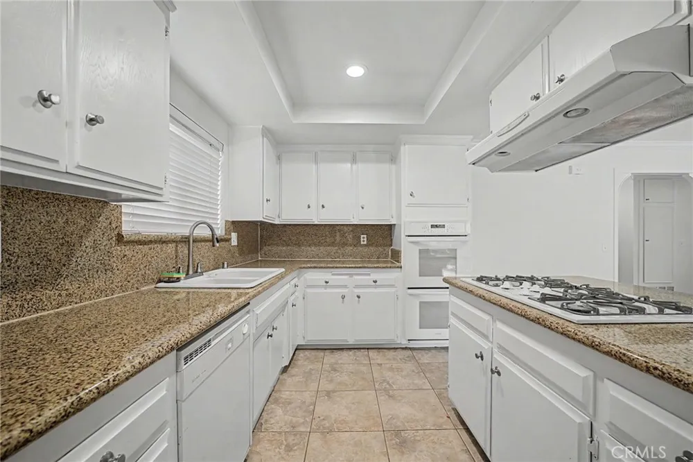 834 W 8th Upland, CA 91786