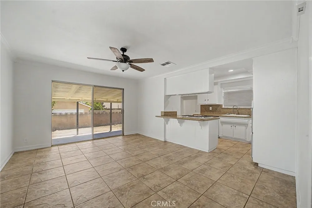 834 W 8th Upland, CA 91786