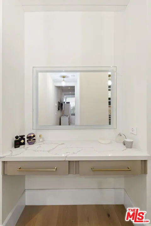 211 S Spalding Drive #109S Beverly Hills, CA 90212