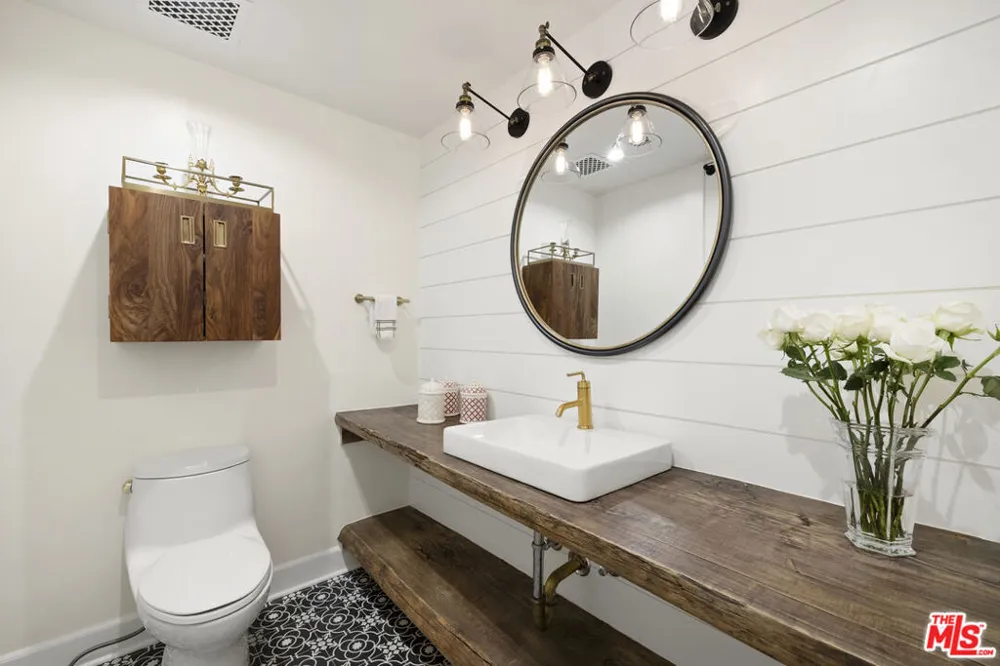 211 S Spalding Drive #109S Beverly Hills, CA 90212